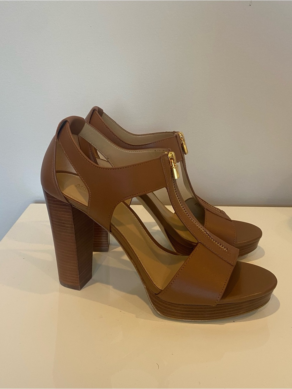 Michael Kors Berkley lock Brown Leather T-Strap Block Heel Sandals